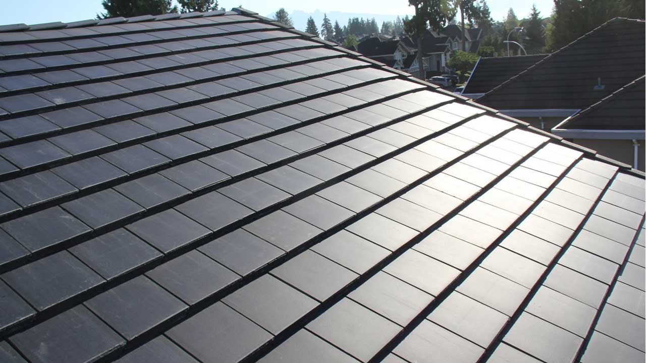 特斯拉利公开的原则，安装太阳能屋顶