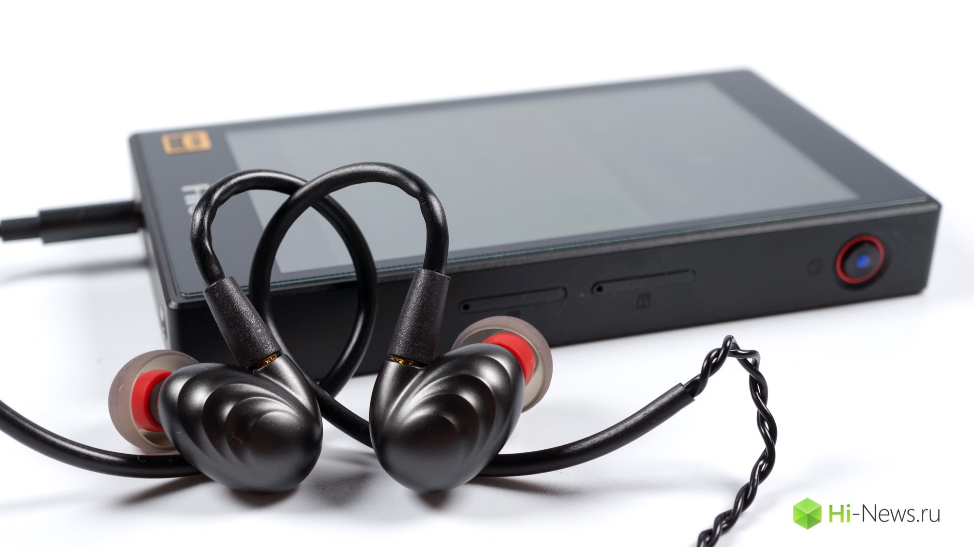 Übersicht der Fiio Kopfhörer-F9 — die ersten Hybriden Unternehmen