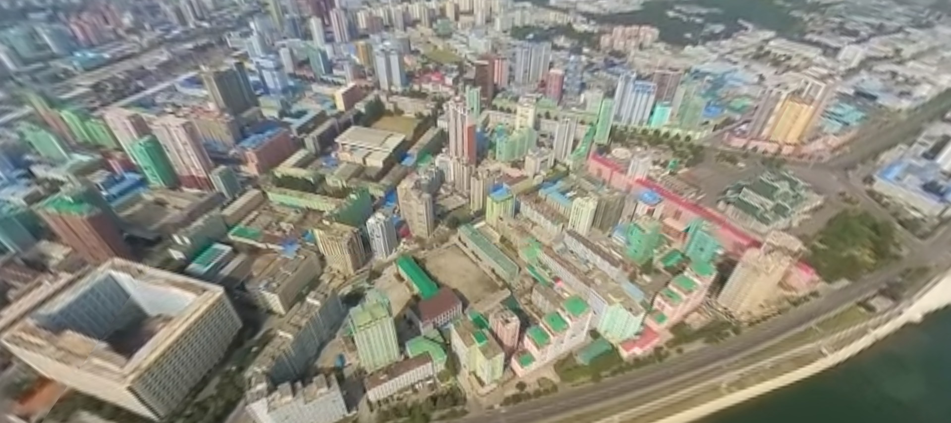 Découvrez le premier dans le monde de la vidéo à 360 degrés, prise dans le ciel au-dessus de la Corée du Nord