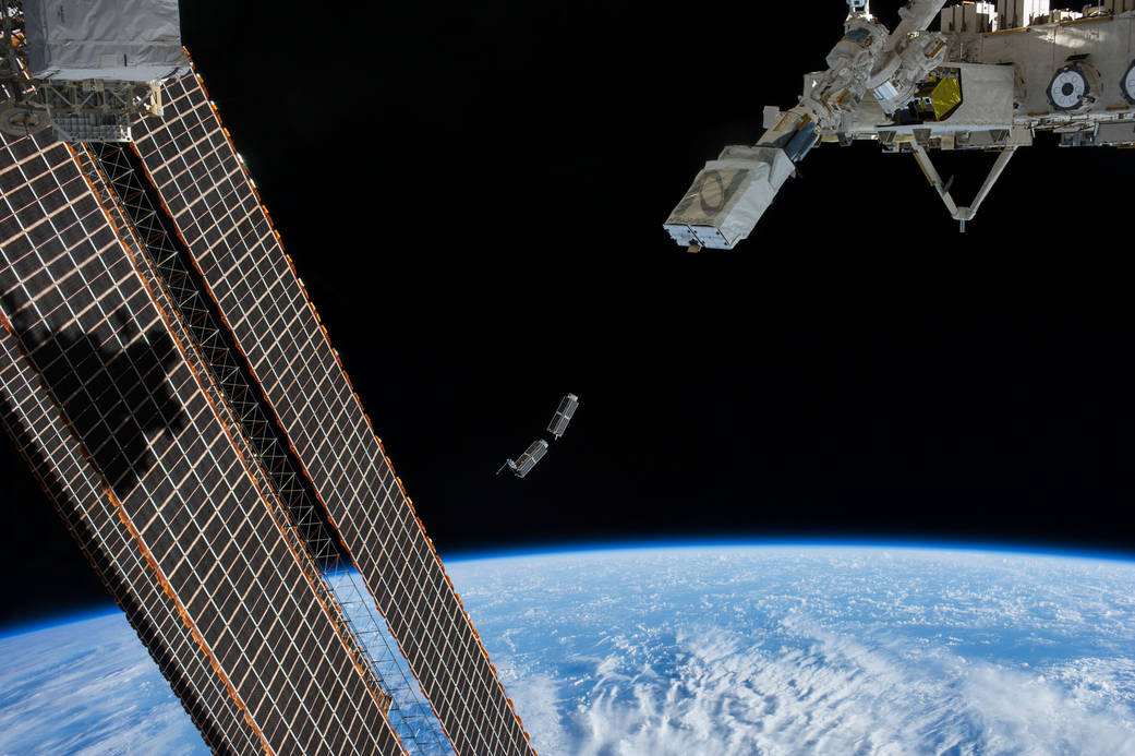 «Die erste Weltraum-Nation» hat Ihre Satelliten in die Erdumlaufbahn