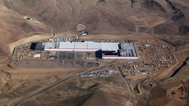 Tesla ha abandonado el director de la división de fabricación de baterías