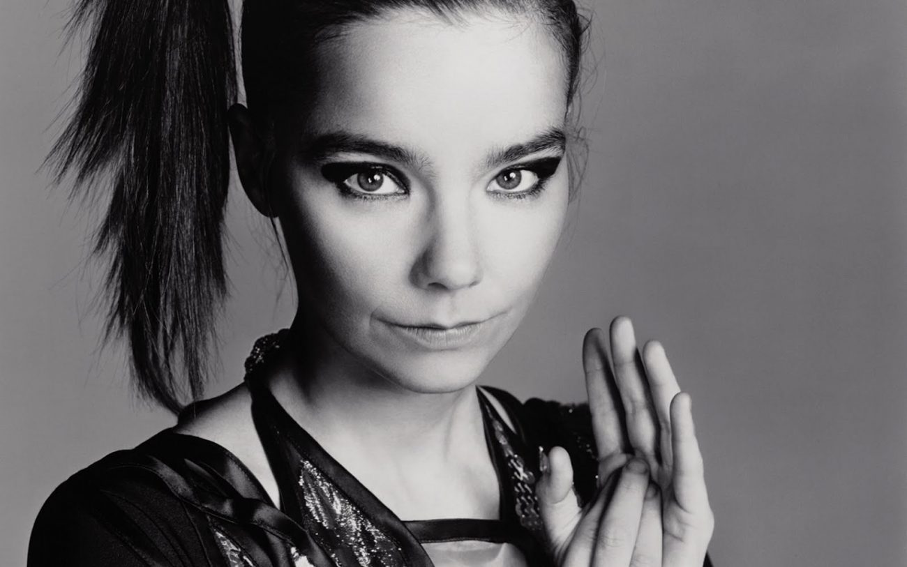 Il nuovo album della cantante Björk si può comprare solo per criptata