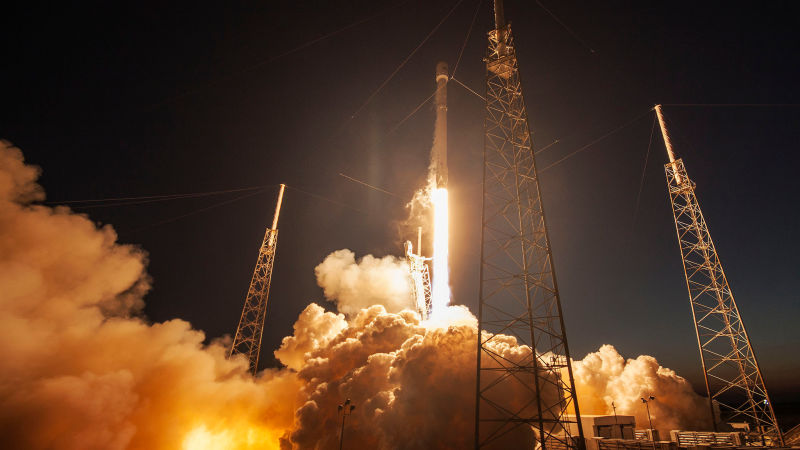 Die NASA zum ersten mal stimmte wieder verwenden erprobte Rakete SpaceX