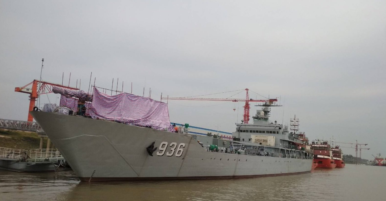 中国の準備のための海上試験の超電磁砲(レールガン)