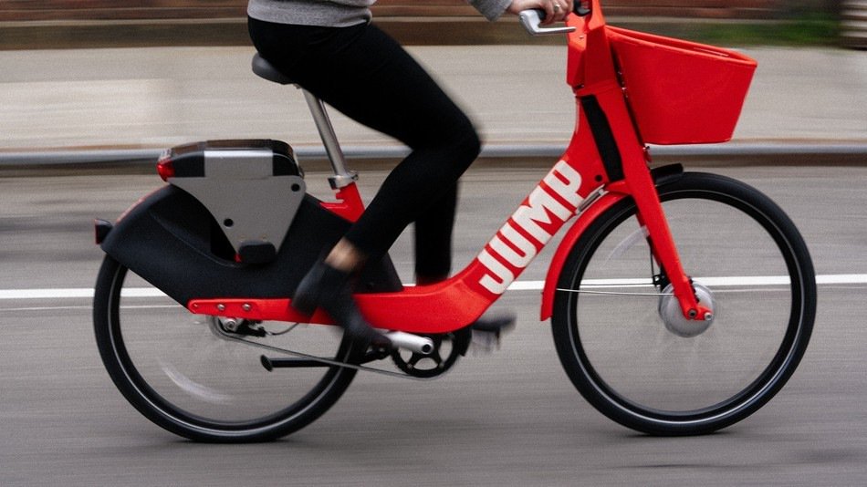 Uber occuperà del servizio di noleggio biciclette elettriche