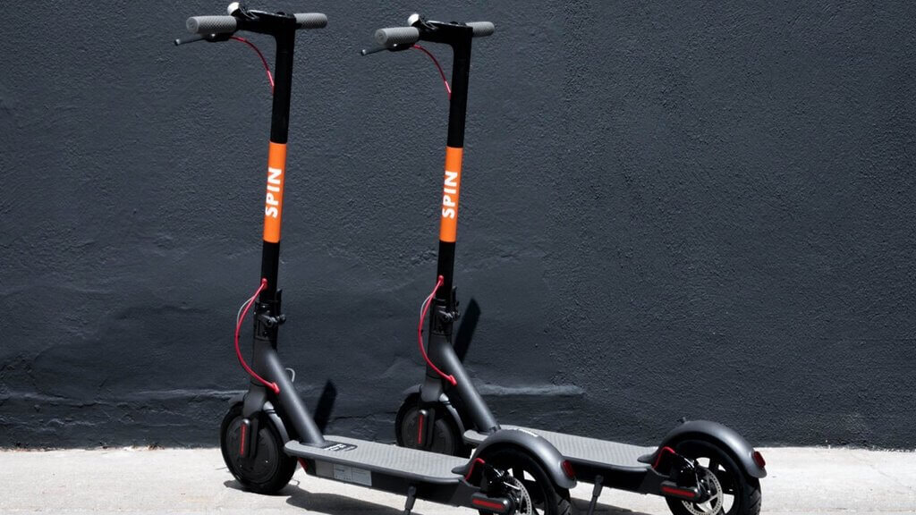 Distributors of electric scooters attract money using tokens