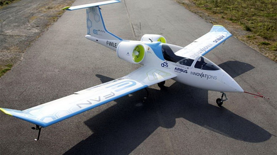In Russia per sviluppare un ibrido elettrico di motori di aerei