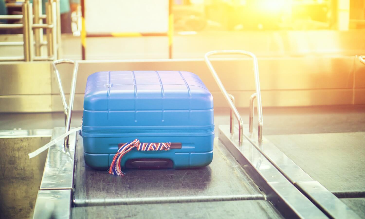 新的应用程序处理行李更好的机器人的手提箱