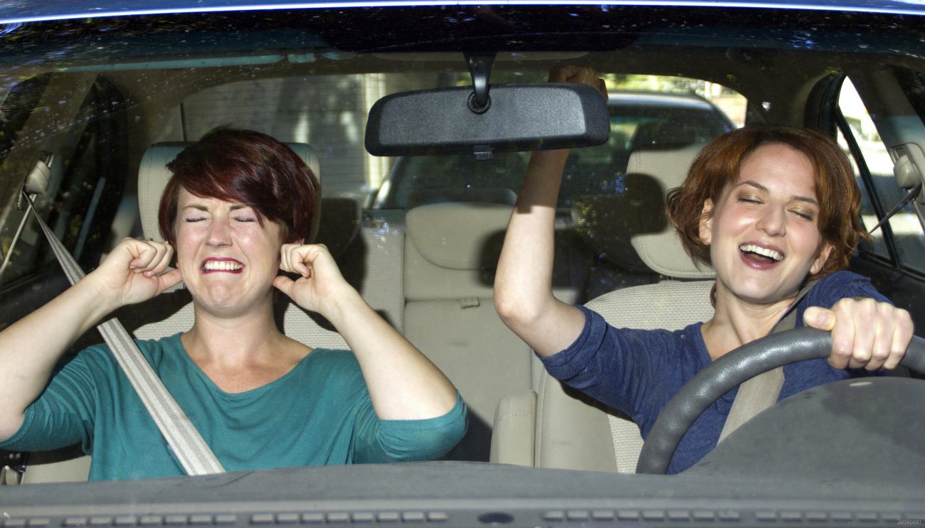 Hyundai ha introdotto il sistema audio, che consente a ciascun passeggero di ascoltare la propria musica