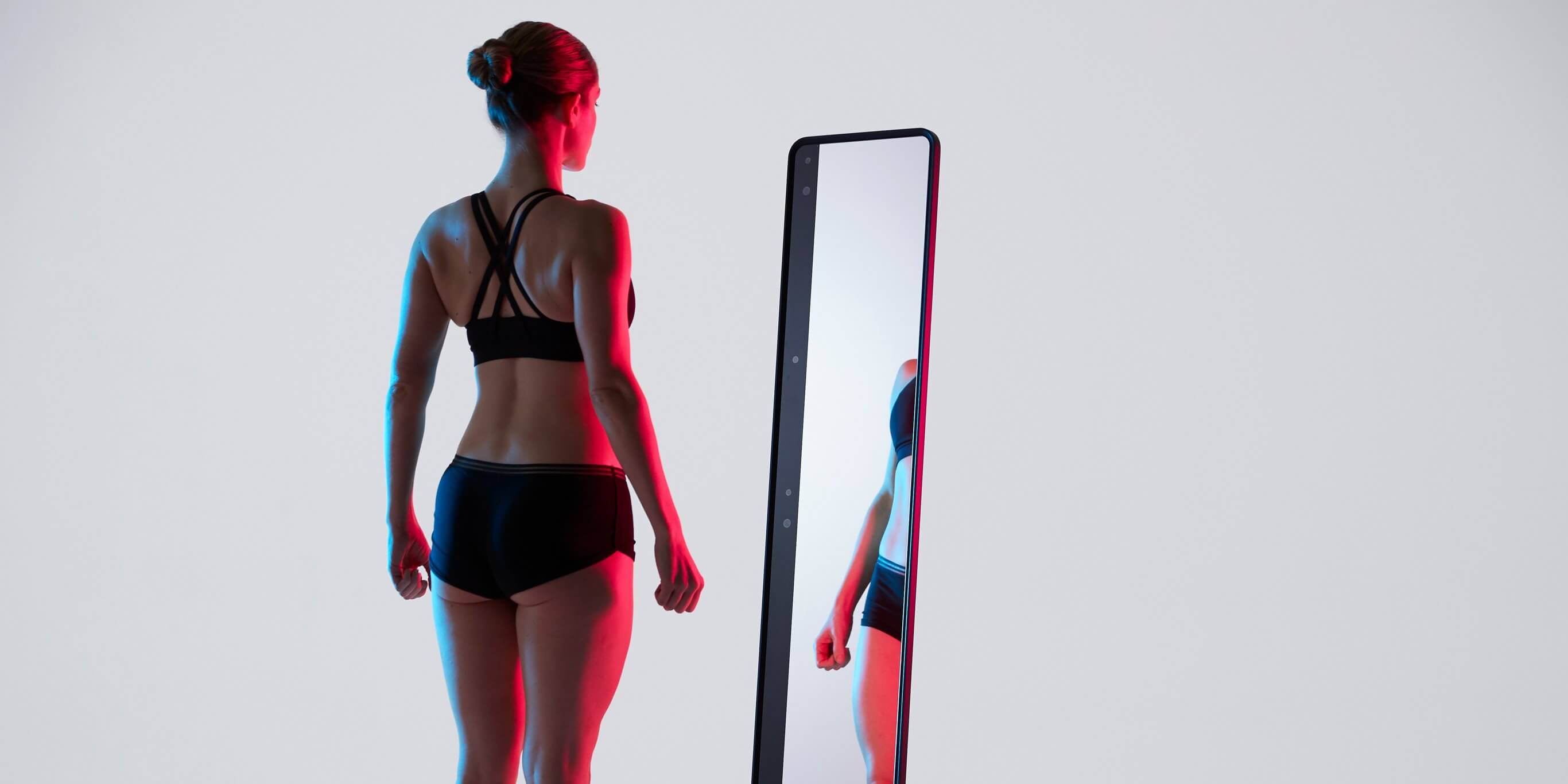 Naked Labs lançou um espelho que mostra tudo o mais oculto