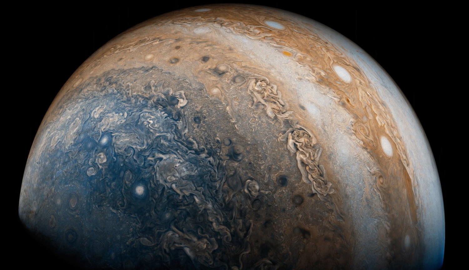 Магнітне поле Юпітера виявилося складнішим, ніж передбачалося