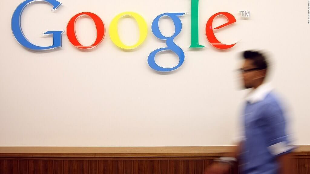 As the price of Bitcoin is related to queries to Google? The analyst