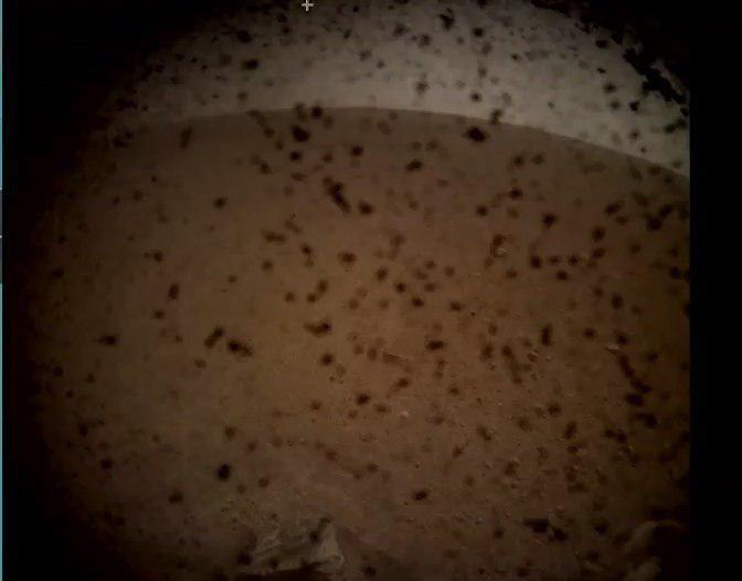 #トリックアート|InSightプローブを成功に火星の地表を