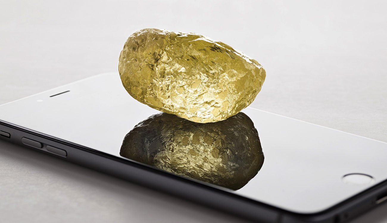 У Північній Америці знайдений алмаз розміром з куряче яйце