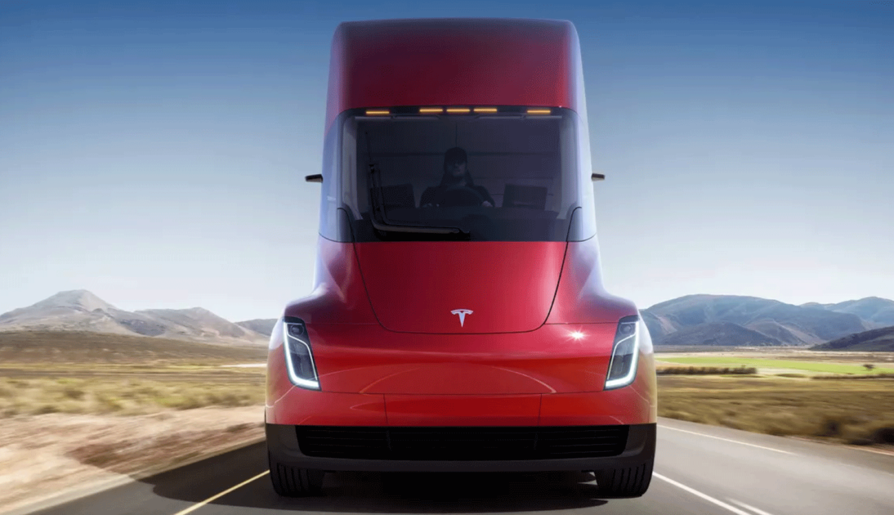 Auf US-Straßen gesichtet wurde die neue Version der LKW-Halb Tesla