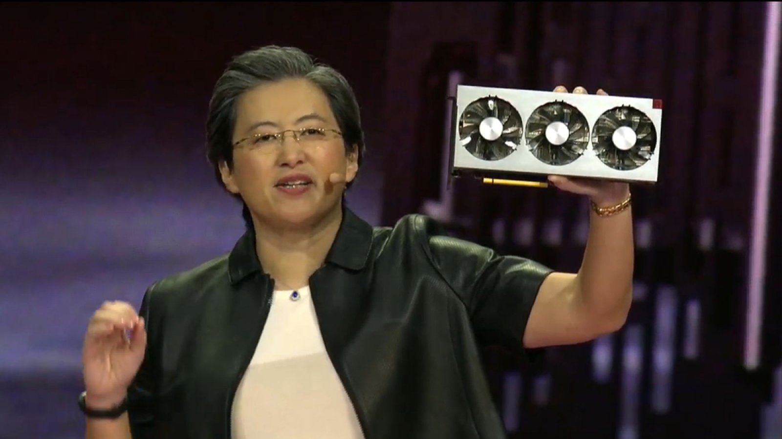 #CES | AMD بعرض جهازها الجديد بطاقة الرسومات والمعالجات Ryzen الجيل 3