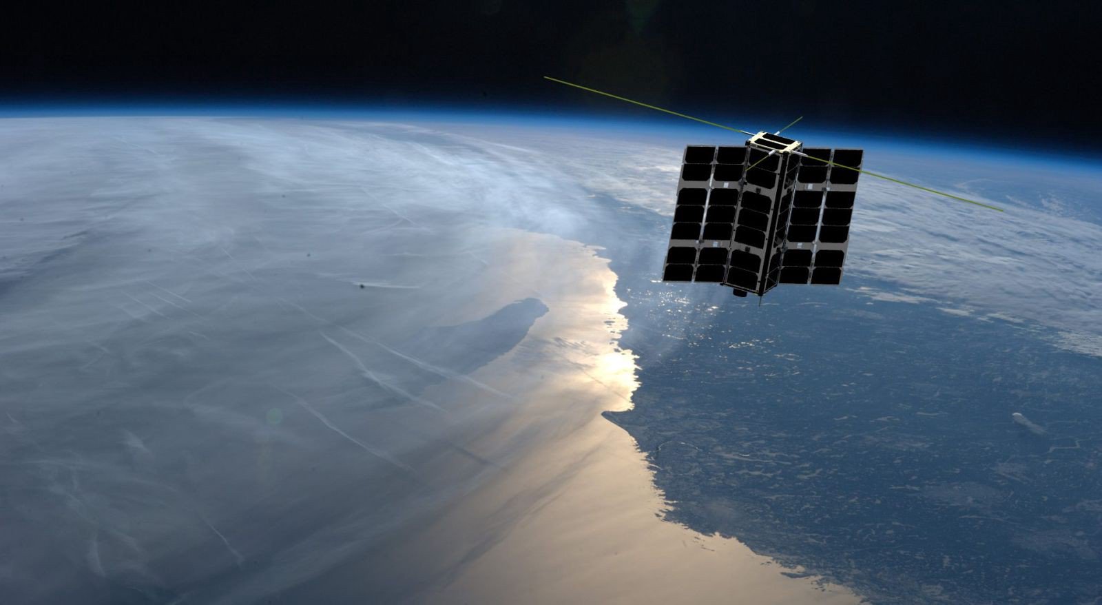 Dwa satelity prawie do czynienia. Jak udało im się uniknąć katastrofy?