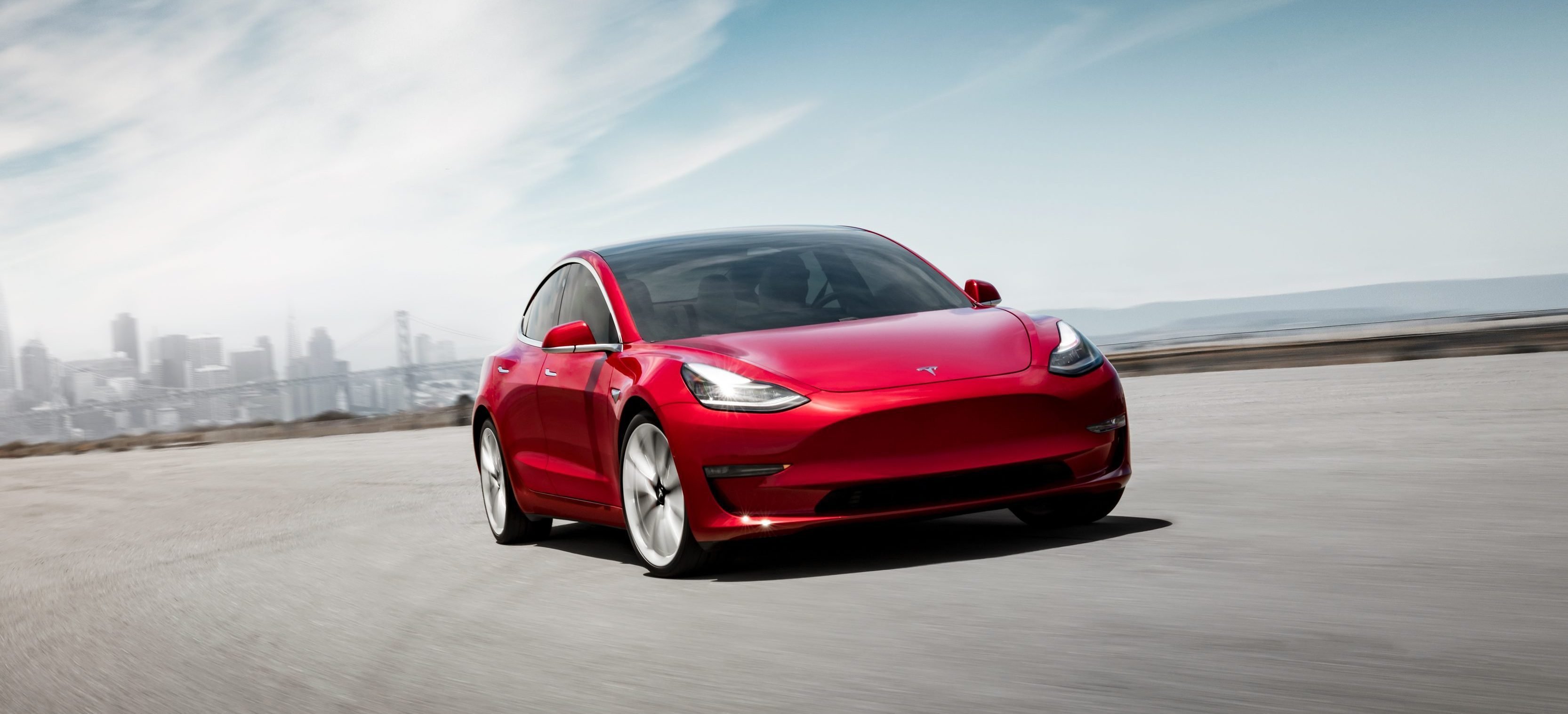 Ceny na Model 3 stały się jeszcze bliżej do obiecanym 35 000 dolarów