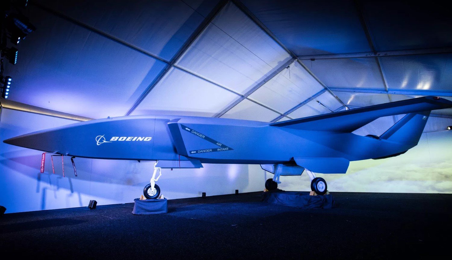 Unbemanntes Kampfflugzeug Boeing — schon im Jahr 2020