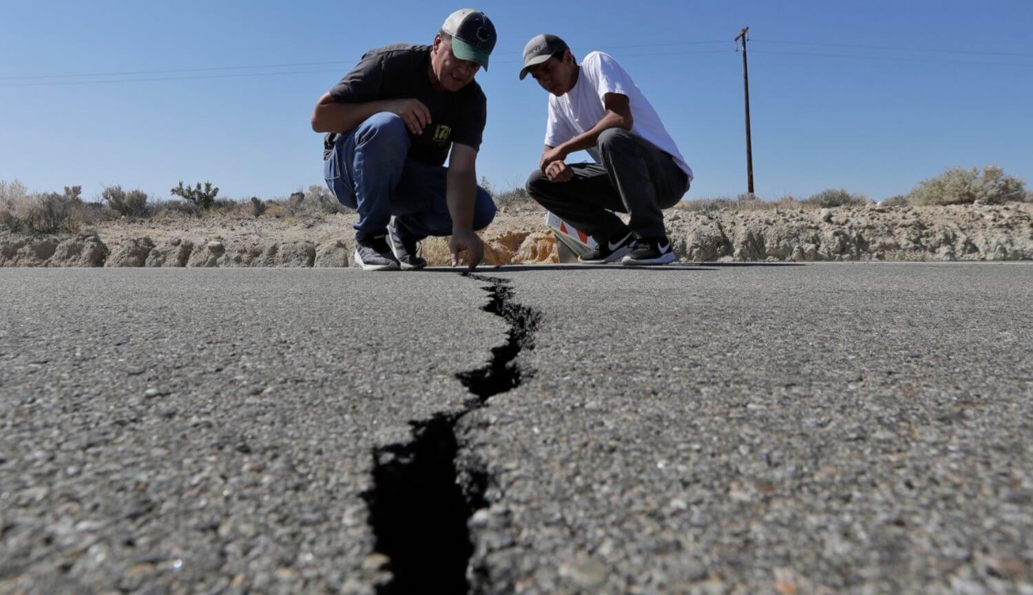 Aux états-UNIS est passé de plus de 3000 tremblements de terre en quelques jours. En Californie, devrait encore plus