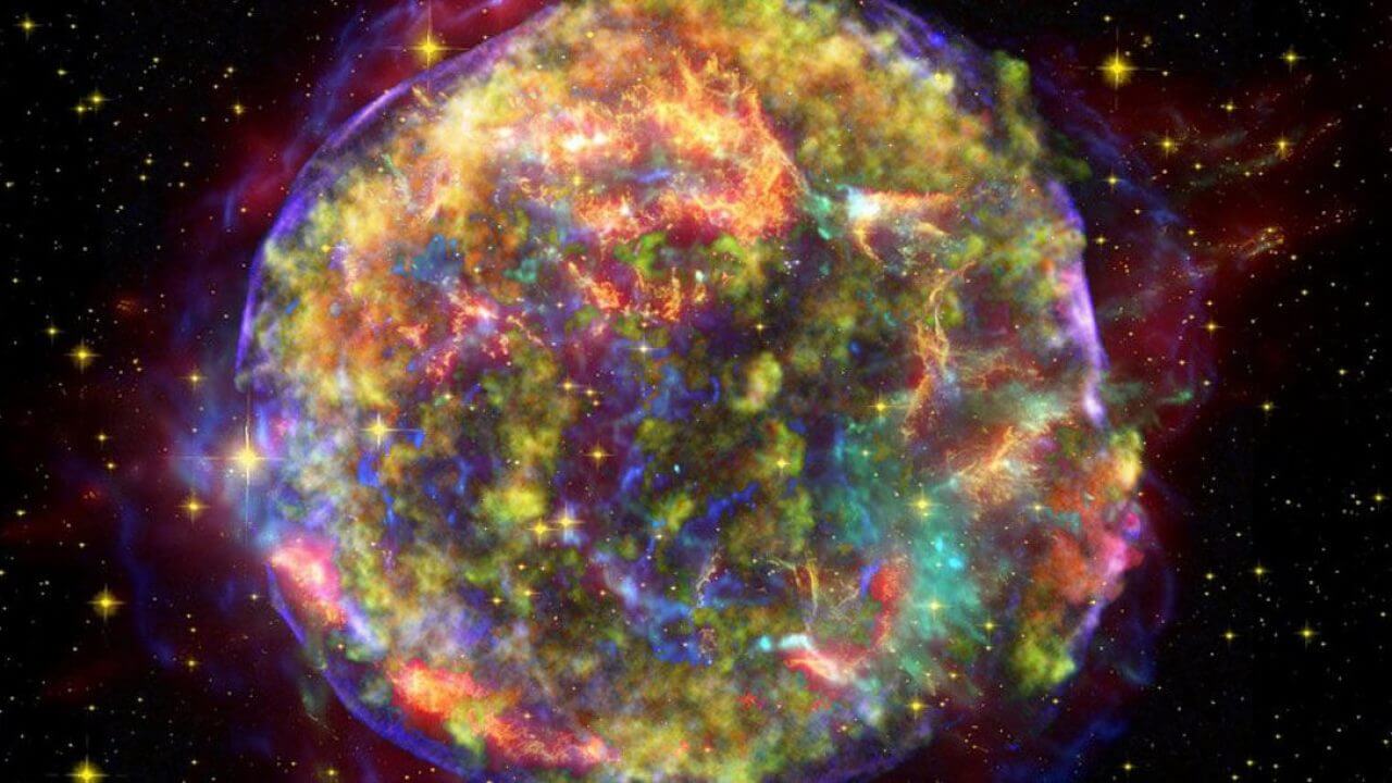 Los científicos registraron la más potente de la historia de la observación de la explosión de una supernova