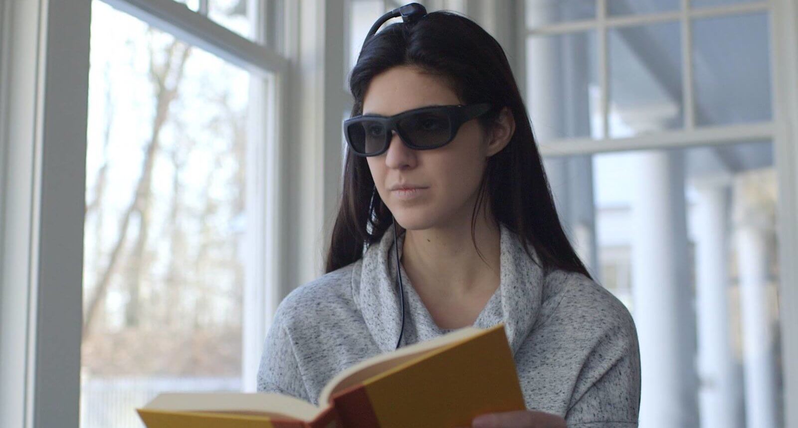 I nuovi occhiali intelligenti inducano le persone a non essere distratti dal lavoro