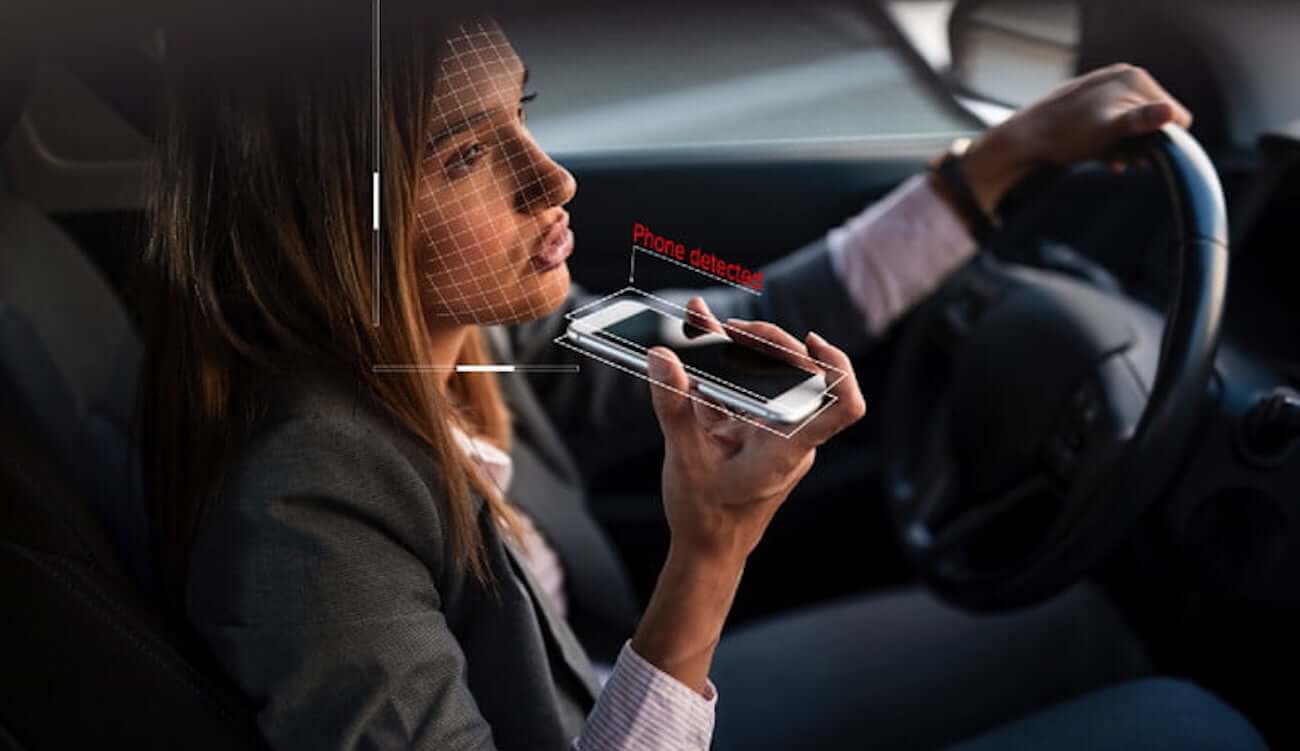 Das neue System verbietet dem Fahrer das Rauchen und telefonieren am Steuer