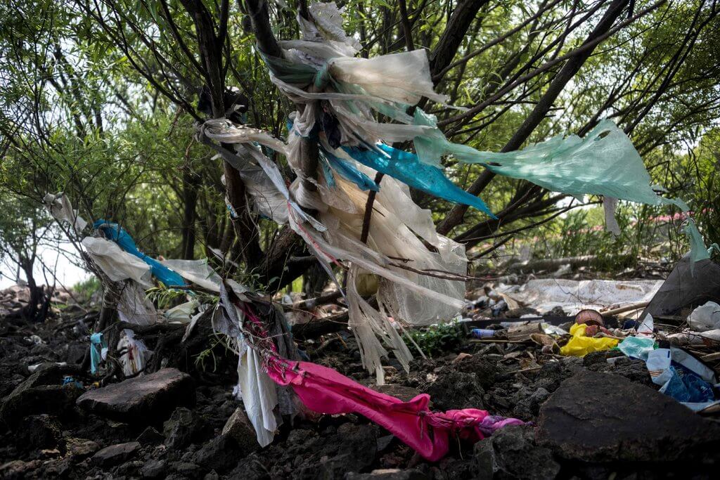 China está luchando con plástico de desechos?