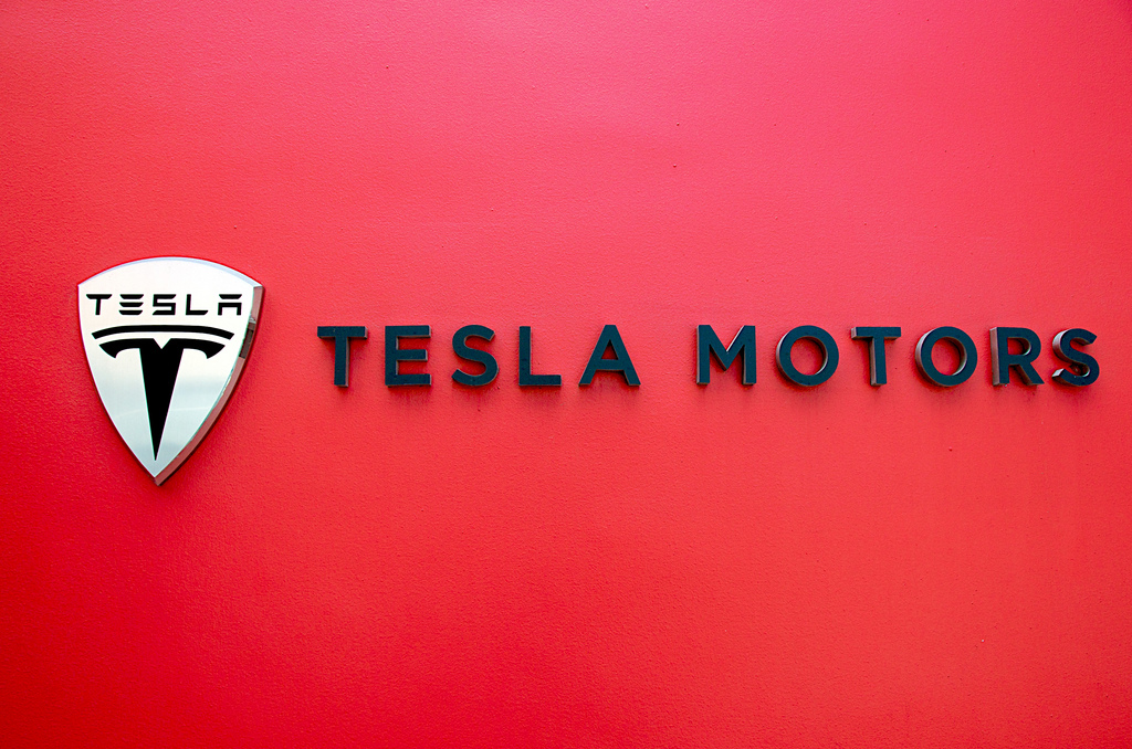 Tesla will offer investors to invest in the Model 3