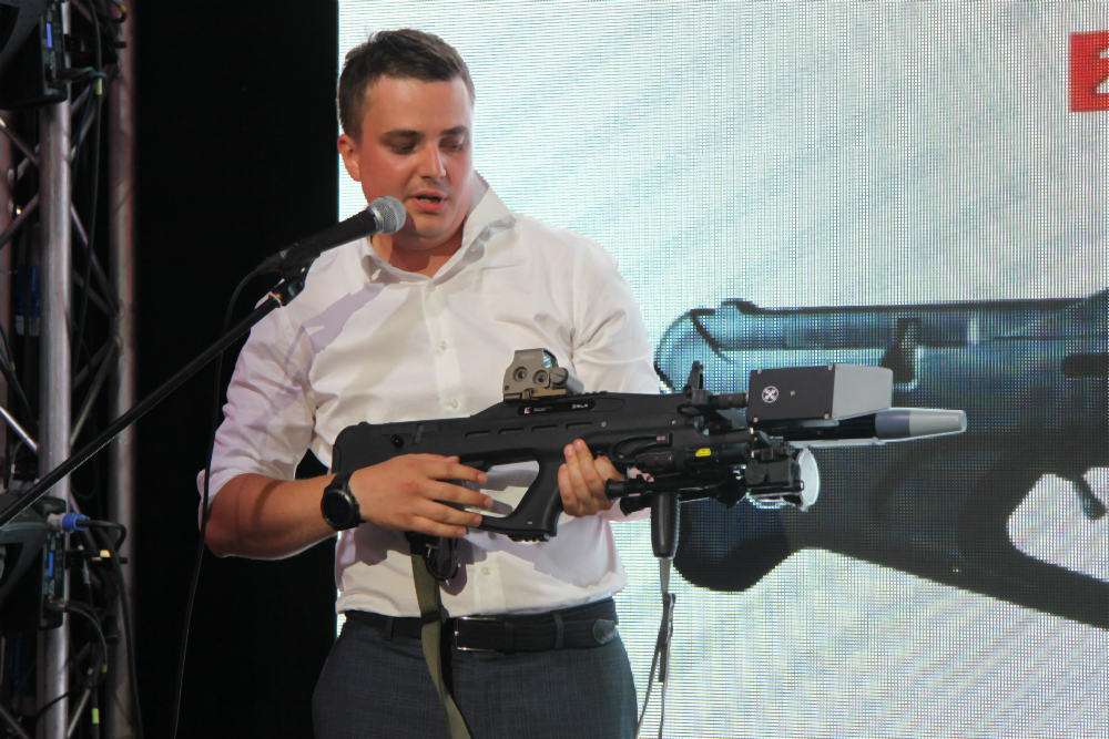 «Kalachnikov» a présenté électromagnétique d'un fusil de chasse pour détruire les drones