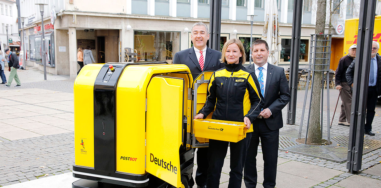 Robots from DHL started to deliver parcels