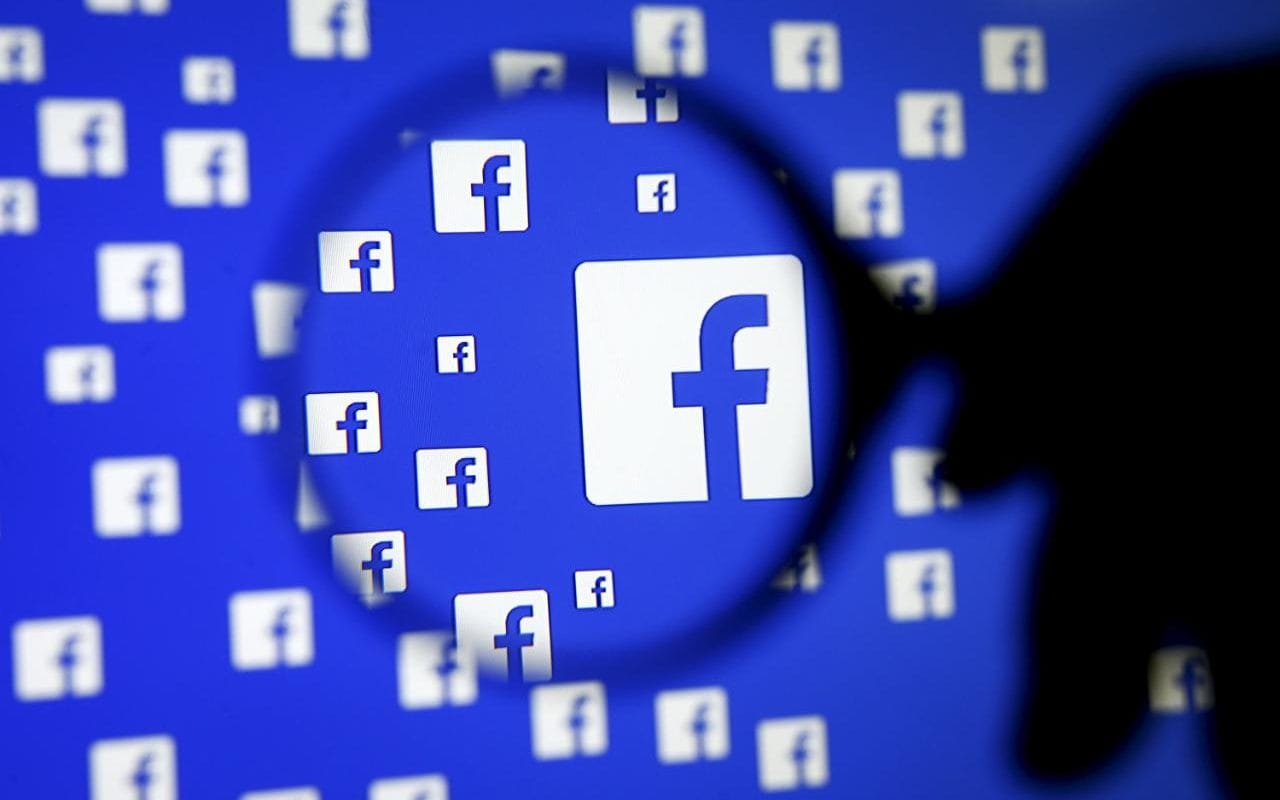 Facebook: sosiale nettverk har negativ innvirkning på demokratiet