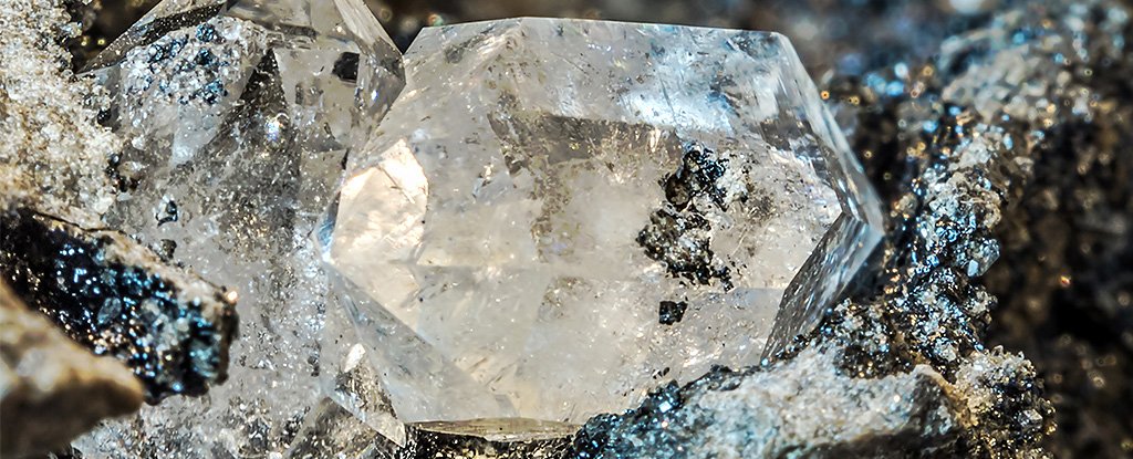 Минерологи bulundu dünyevi elmas, «yabancı» buz