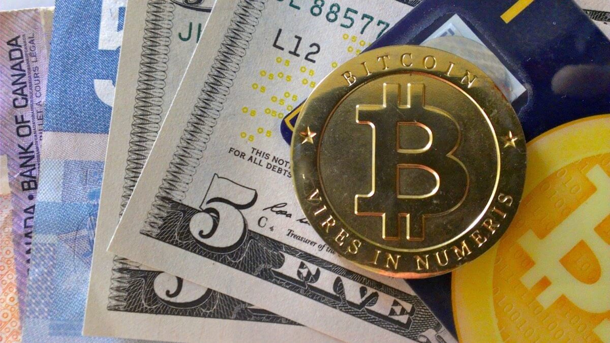 क्यों Bitcoin वृद्धि नहीं करता है ऊपर $ 7,000. विशेषज्ञों
