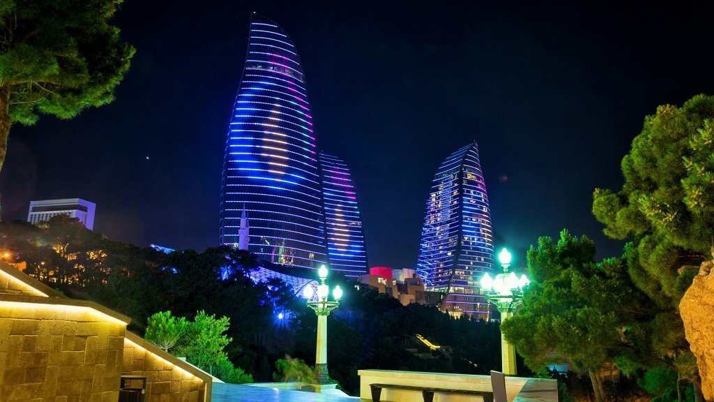 아제르바이잔을 소개하는 세금에서 소득에 암호 화폐 거래