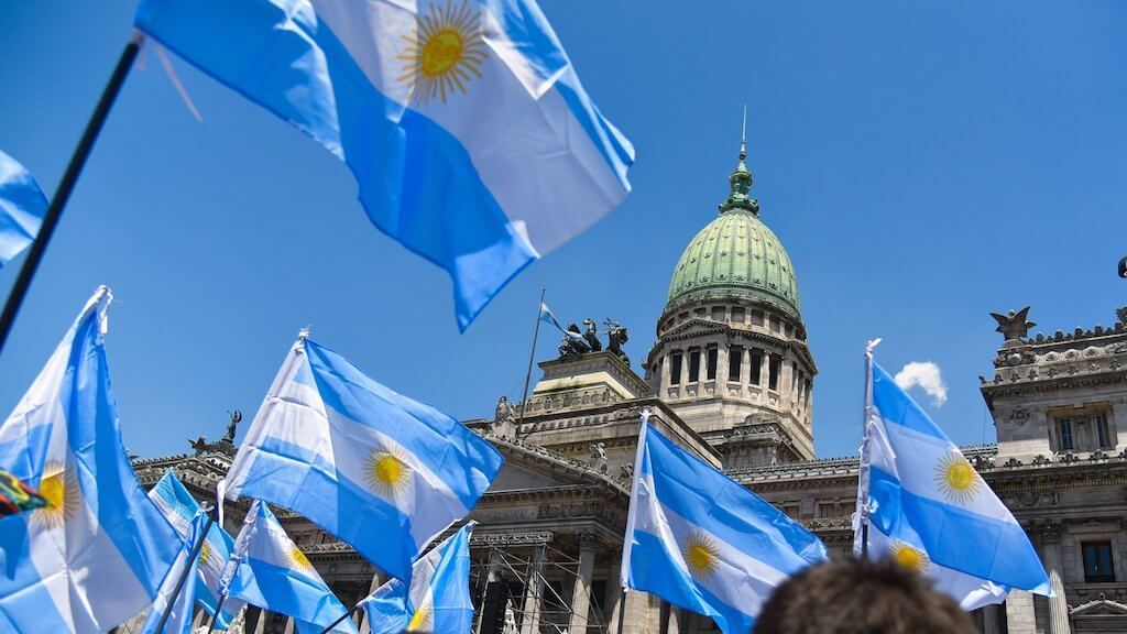 O argentino, o banco vai lançar transfronteiriços pagamentos através de Биткоин
