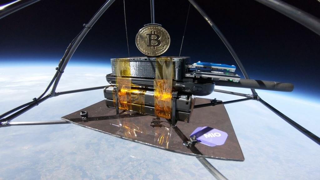 Til månen: cryptomeria sendt en Bitcoin miner i stratosfæren