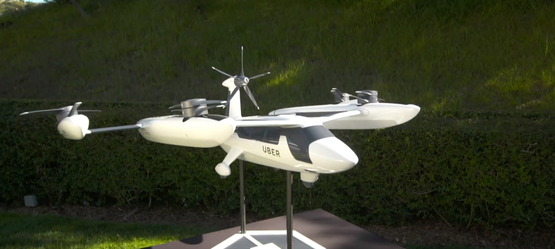Uber first showed the prototype of his flying taxi