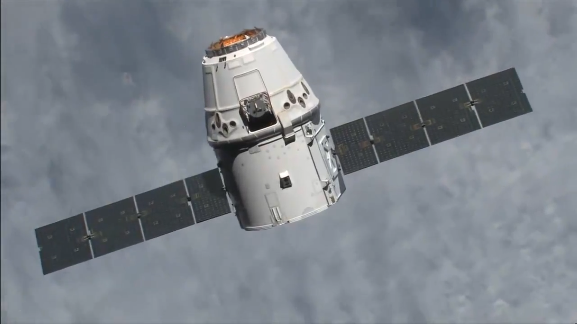 SpaceX last kapsel Dragon hell tilbake til jorden mus og annen last