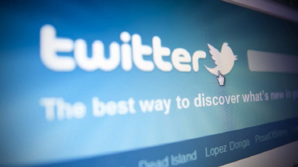 I truffatori hanno guadagnato il 4,3 milioni di dollari sul «costo» mano etere su Twitter