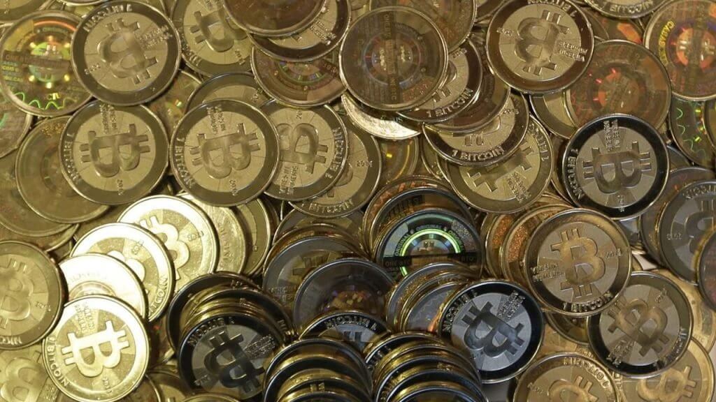 Bitcoin wzrosła do 6700 dolarów. Co będzie dalej?