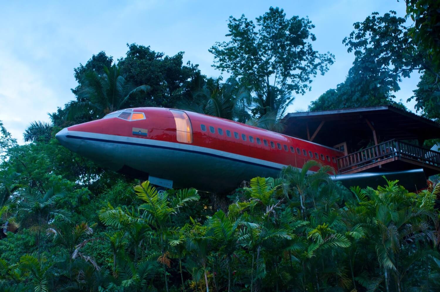 Boeing 727 turned into luxury hotel