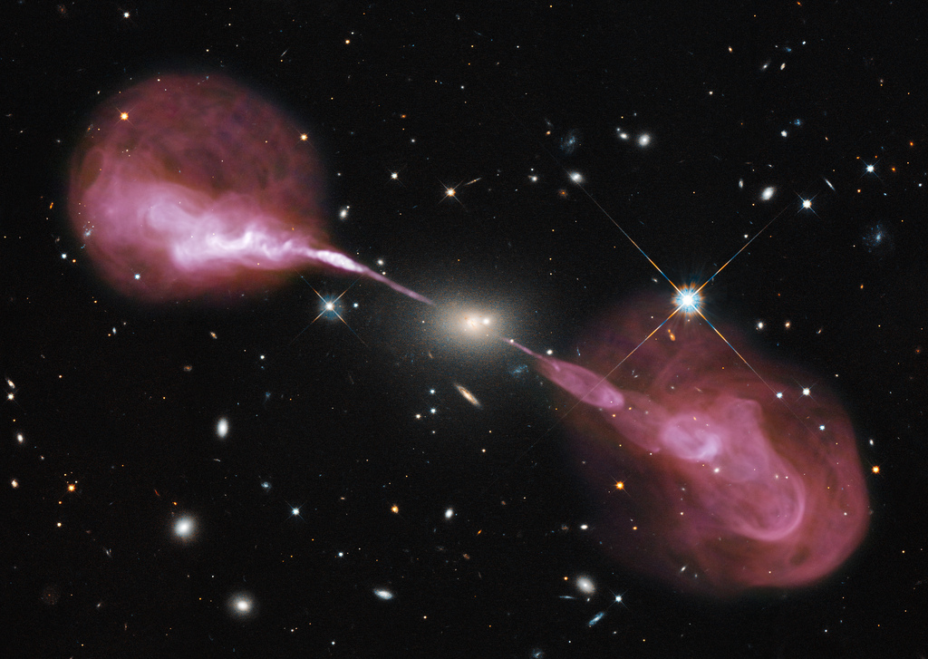 Astronomer har opdaget en rekord fjernt fra os en radio galaxy