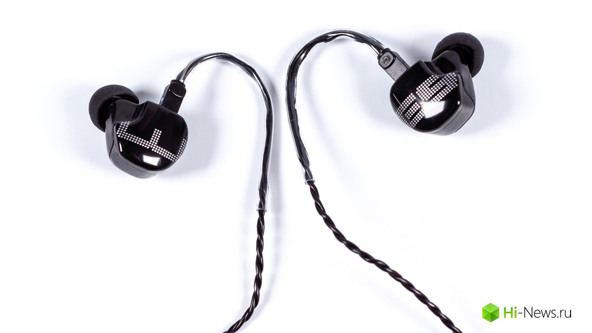 Review EarSonics earphones ES3 — signature sound from France