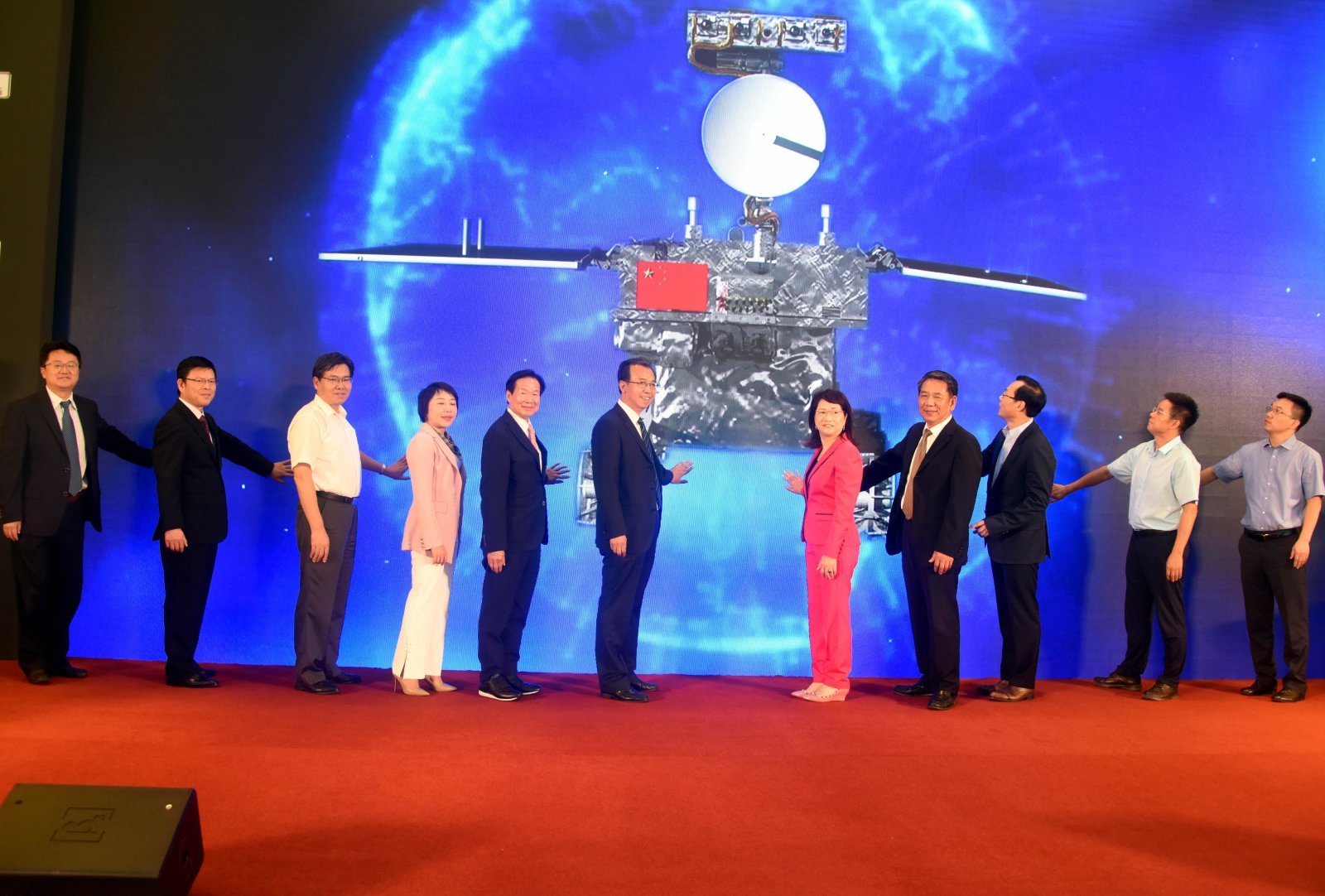 Les chinois de l'appareil «chang'e-4» s'assit doucement sur le dos de la Lune