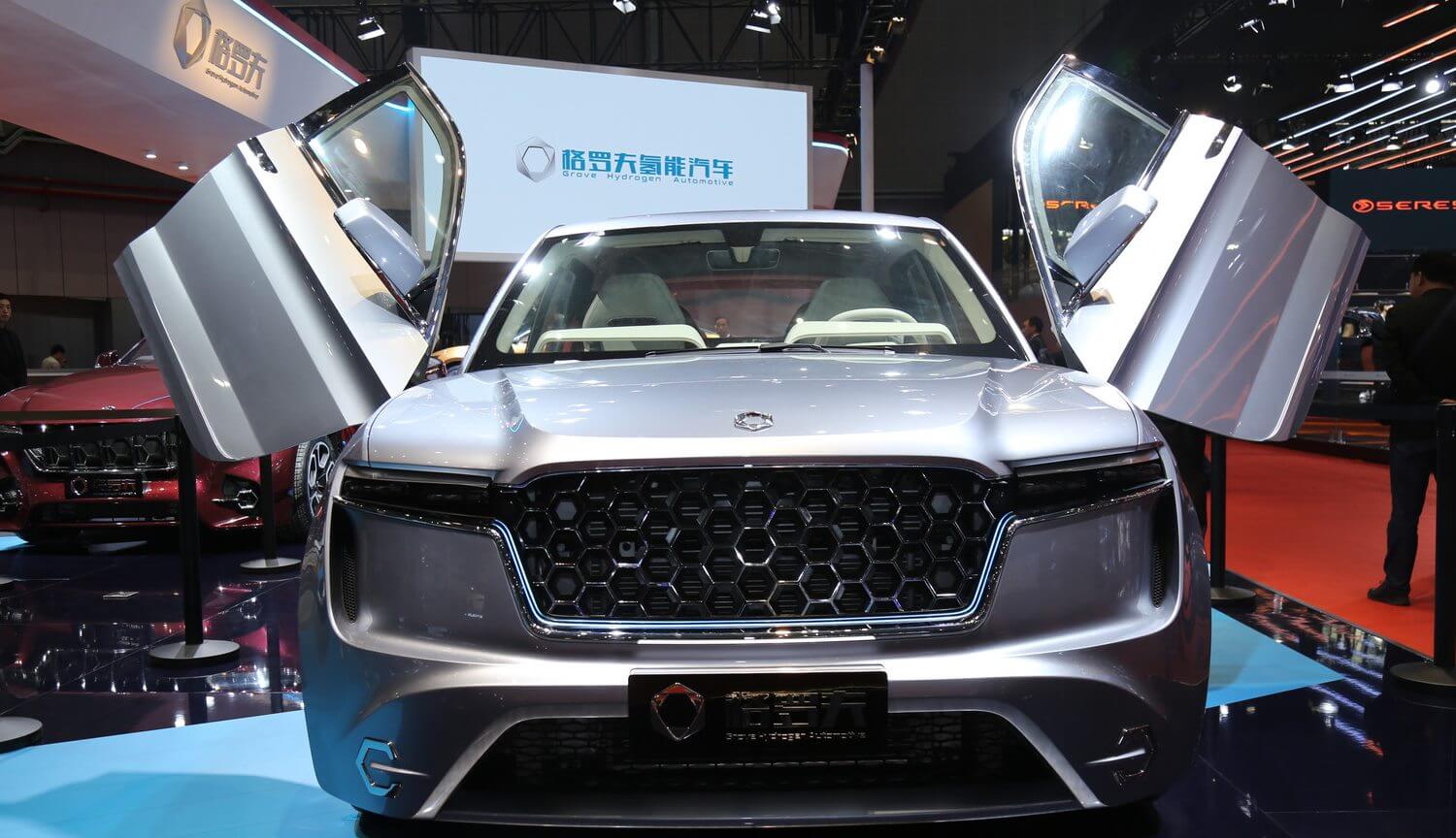 China unveiled its first hydrogen car with a record power reserve