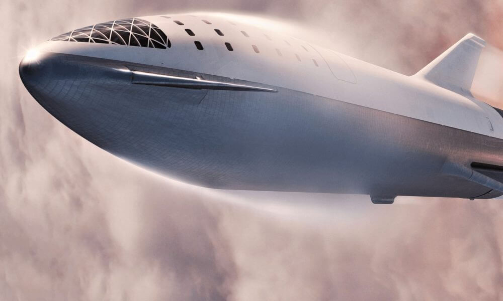 Elon Musk: saremo in grado di atterrare un uomo sulla Luna nel 2023