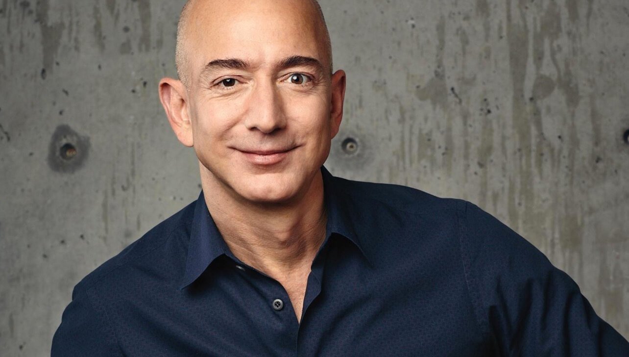 How much money does the richest man on Earth?