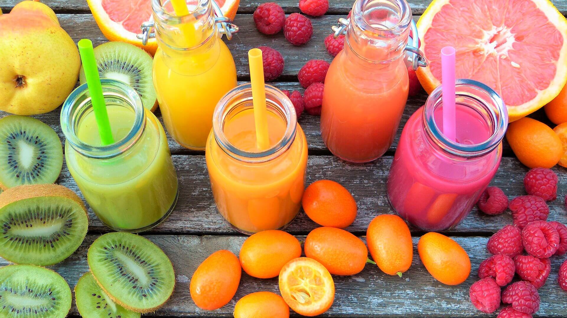 Sok owocowy gorsze innych słodkich napojów?