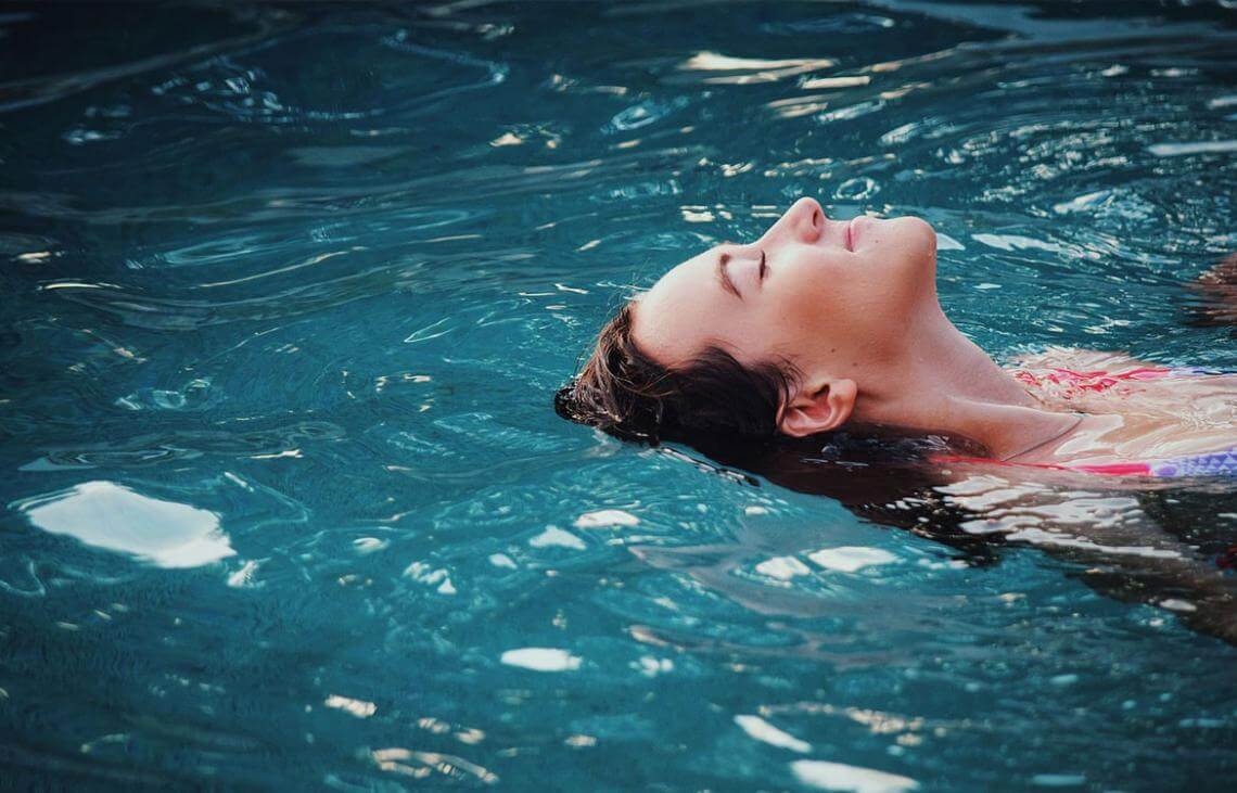 كيفية السباحة يؤثر على الدماغ ؟ 